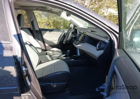 2017 Toyota Rav4 Limited z USA, uszkodzony, nr VIN 2T3DFREVXHW584553